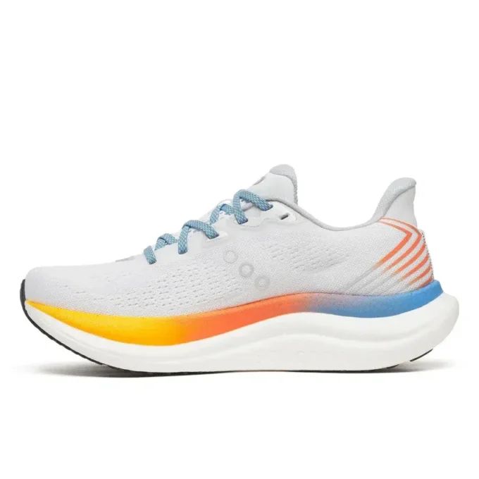 Damen Every Woman’s Marathon x Saucony Triumph 23