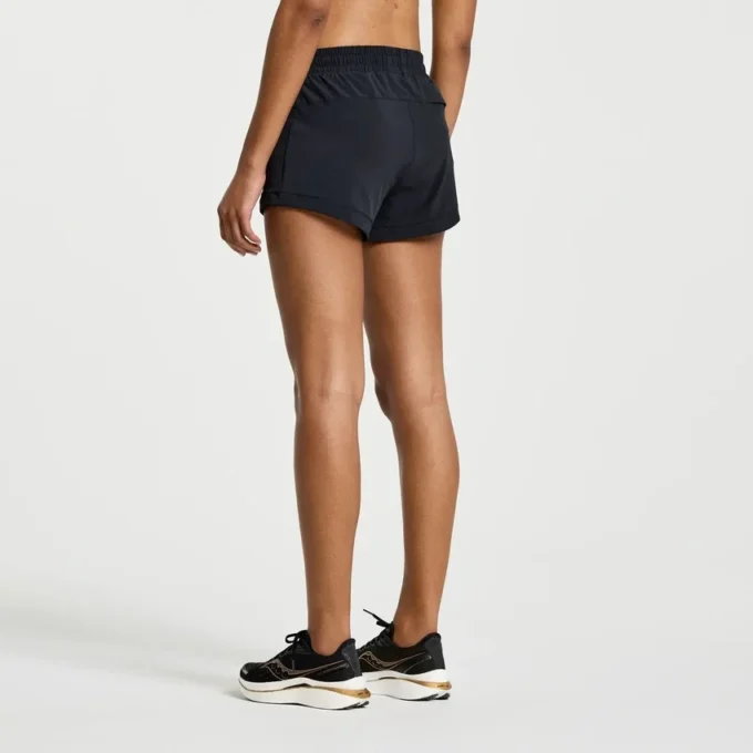 Outpace 3″ Shorts für Damen